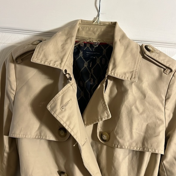 Tommy Hilfiger trench coat - Picture 4 of 4